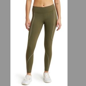 Outdoor Voices FrostKnit 7/8 Legging in Vine